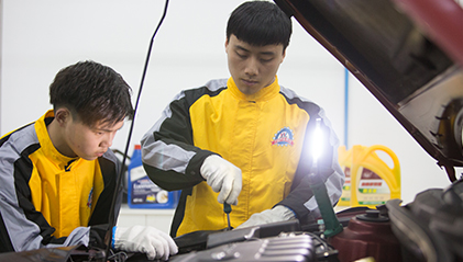 武漢萬通汽車學校