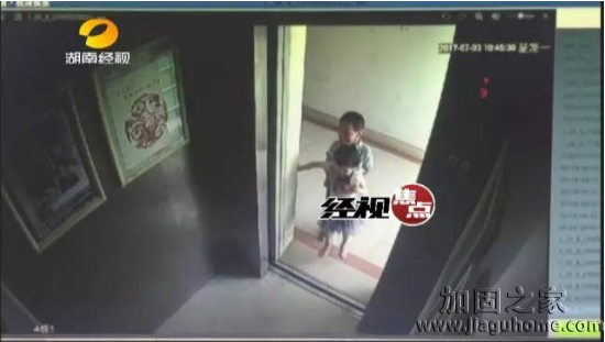 2歲女孩從18樓墜下——物業(yè)的窗戶沒有做好加固補強是墜樓重要原因！