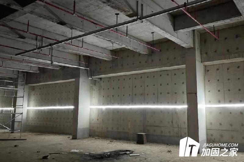 建筑加固運用先進的設(shè)備進行施工