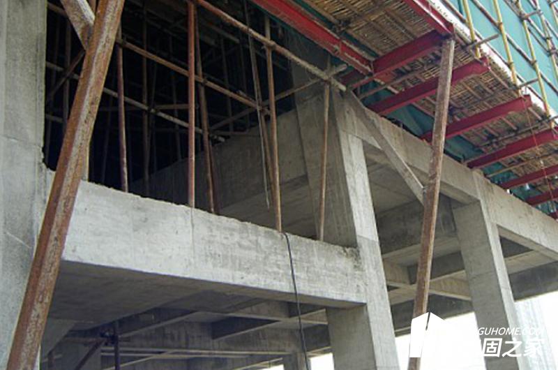 對(duì)問題建筑物有全面充分的調(diào)查和了解